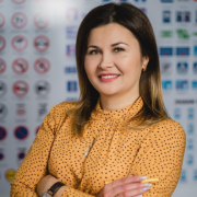 Кочубейник Ірина